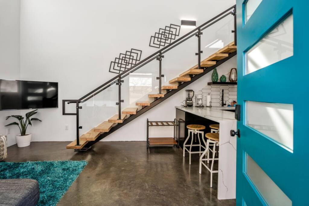 Quantum Tiny Loft At East End Revitalized Houston Buitenkant foto