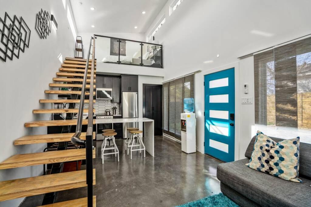 Quantum Tiny Loft At East End Revitalized Houston Buitenkant foto