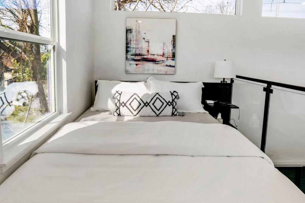 Quantum Tiny Loft At East End Revitalized Houston Buitenkant foto